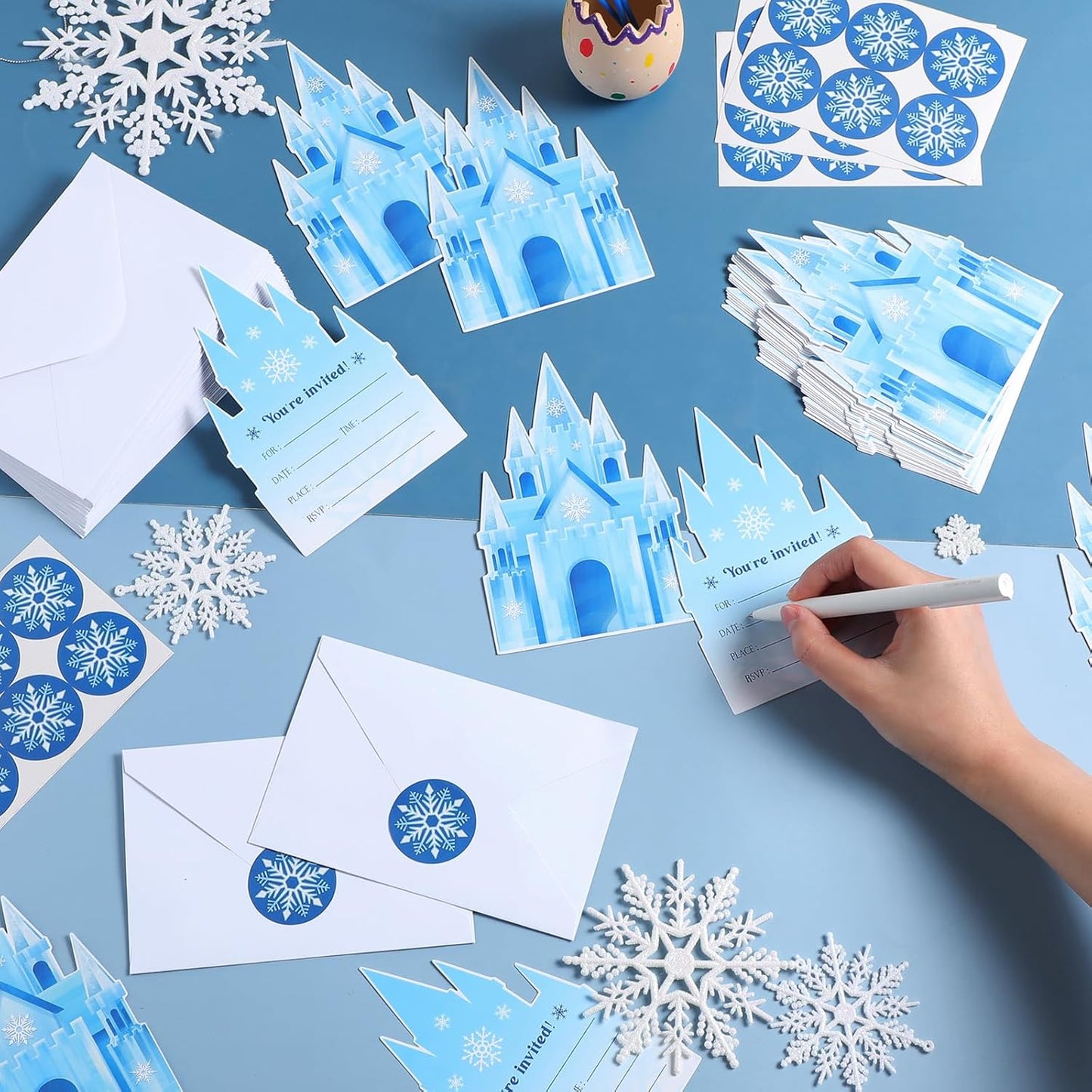 30 Sets Snowflake Castles Christmas Birthday Invitations with Envelopes Stickers Winter Snow Themed Invitations for Girl Kids Birthday Party Supplies Decoration