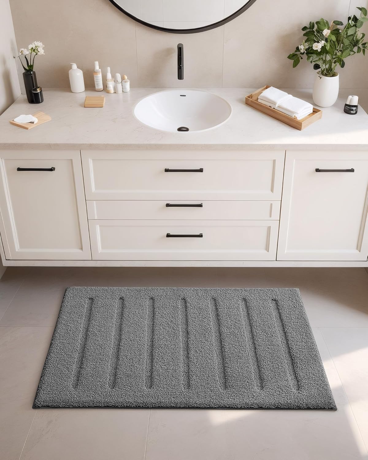 Color&Geometry Ultra Soft Plush Bathroom Rugs Non Slip Washable Bath Mat with Rubber Backing, Fluffy Absorbent Machine Carpet for Bathroom Floor, Tub and Shower, 24"x36", Dark Grey