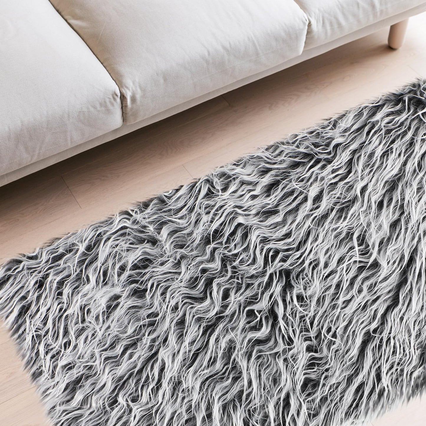 Tatuo 60 x 18 Inch White Gray Faux Fur Fabric Christmas Fluffy Fuzzy Craft Fake Fur Cuts Shaggy Synthetic Plush Patch Sewing DIY Winter Halloween Costume Gnome Beard Miniature Dolls Rugs Mats Gift