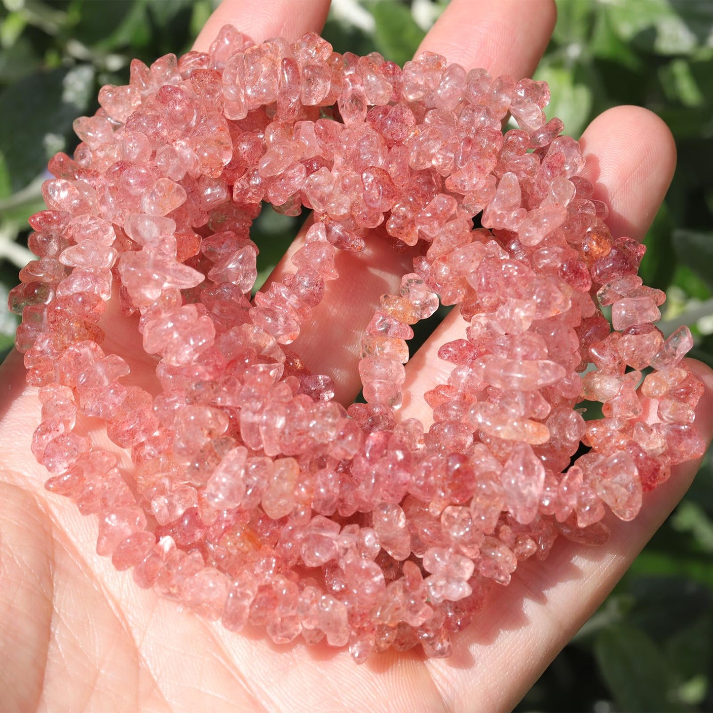 400pcs Natural Chip Stone Beads for Jewelry Making Strawberry Quartz 5-8mm Irregular Gemstones Healing Crystal Loose Rocks Bead Hole Drilled for Ring Earrings Necklace Bracelet Making DIY Art Crafts