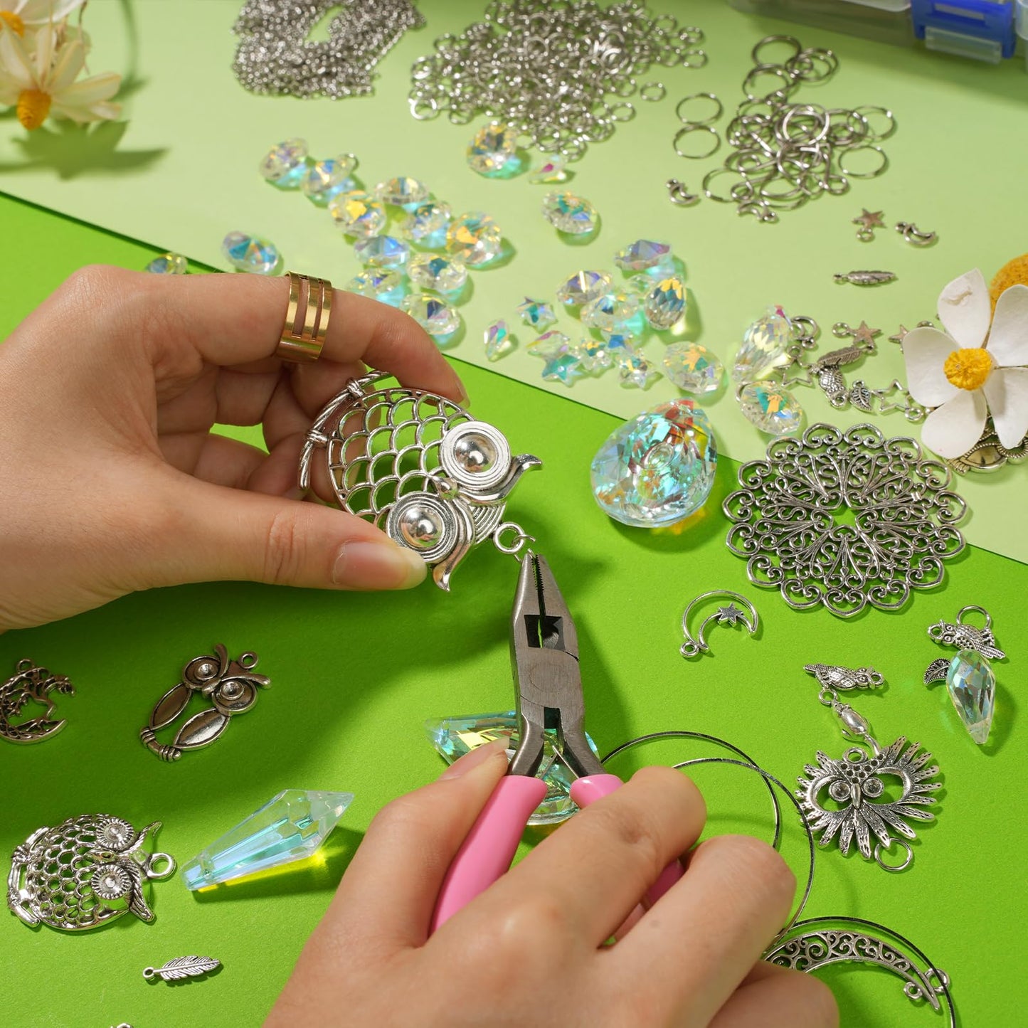 WASTROYAL 420 pcs DIY Sun Catchers Making Supplies Kit Art and Crafts for Adults Prism Hanging Decorative Suncatcher with Crystals Rainbow Maker for Indoor Windows Office Home Halloween Decor (Owl)