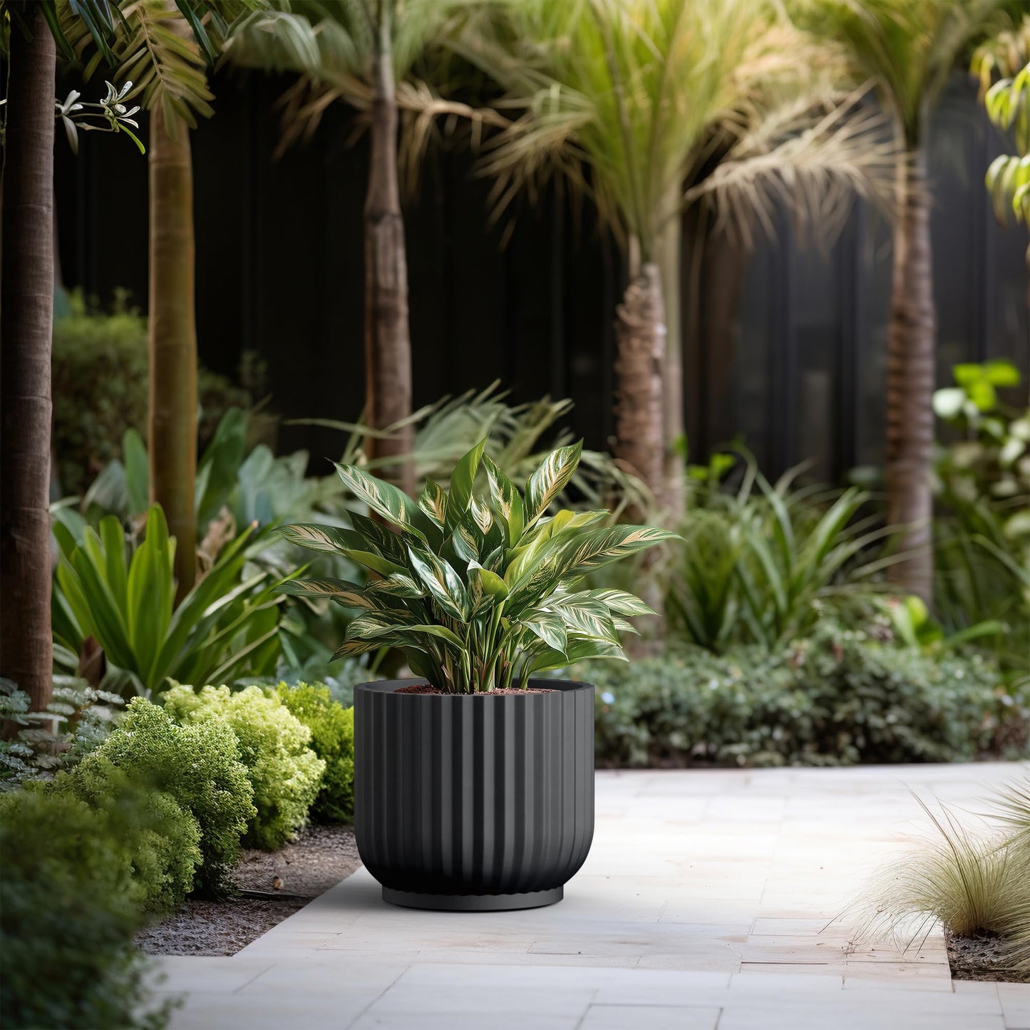 Kante Round Fulted Concrete Planter, 16.7 Inch Dia Large Plant Pot with Drainage Hole for Indoor Outdoor Plants, Modern Decor for Home, Patio, Garden, Black