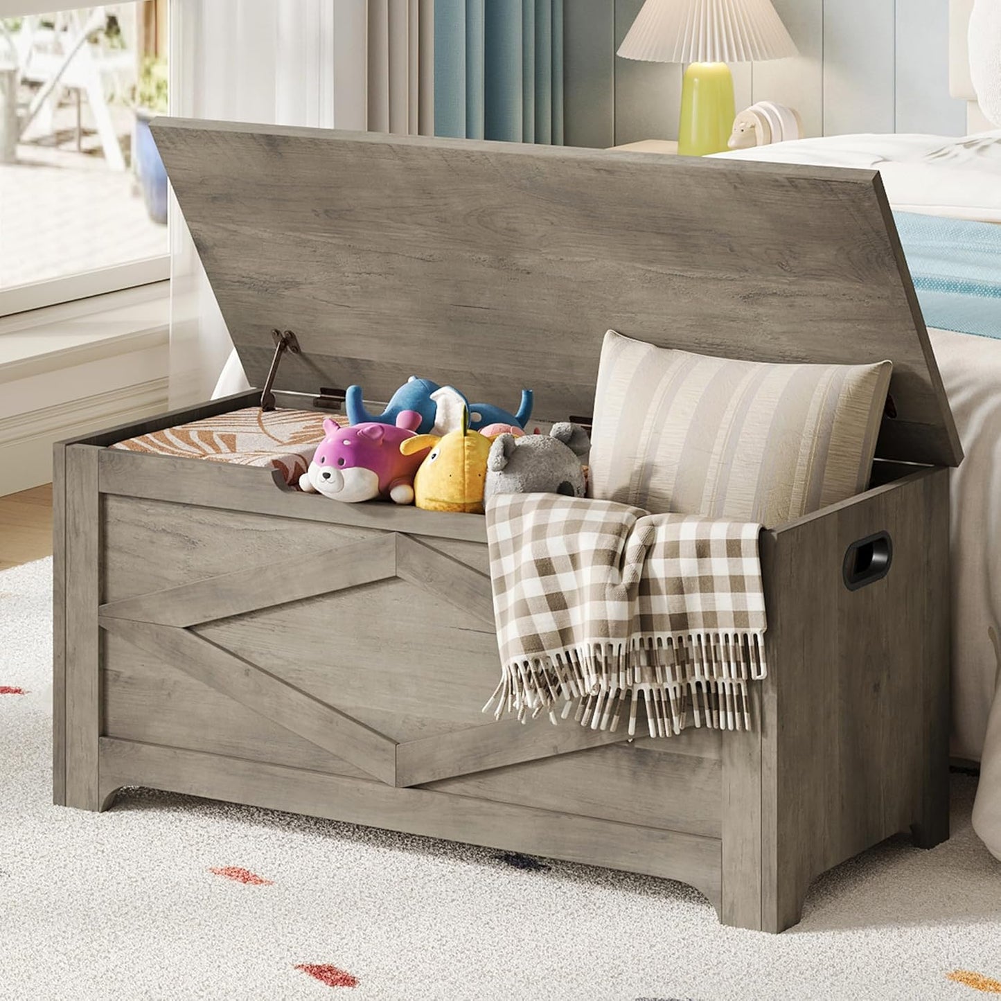 GarveeHome 39.4" Storage Chest, Wooden Storage Bench with Safety Hinges, Easy Assembly, Large Toy Chest for Entryway, Living Room, Bedroom