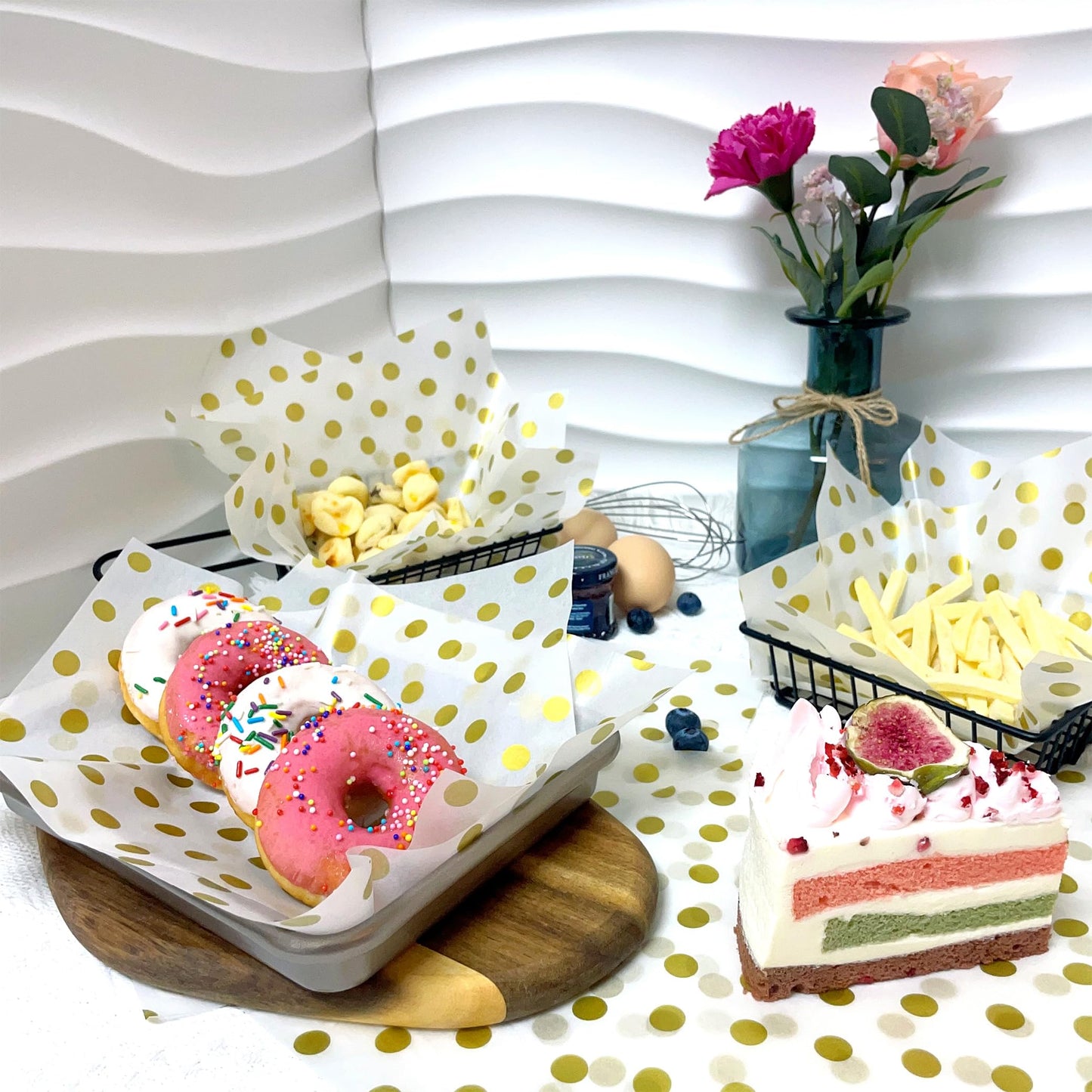 Suiwen Gold Dot Wax Paper Sheets Deli Wraps Tray&Basket Liner Deli Paper Wax Paper Baking Paper Colored Parchment Paper Greaseproof for Food (150)