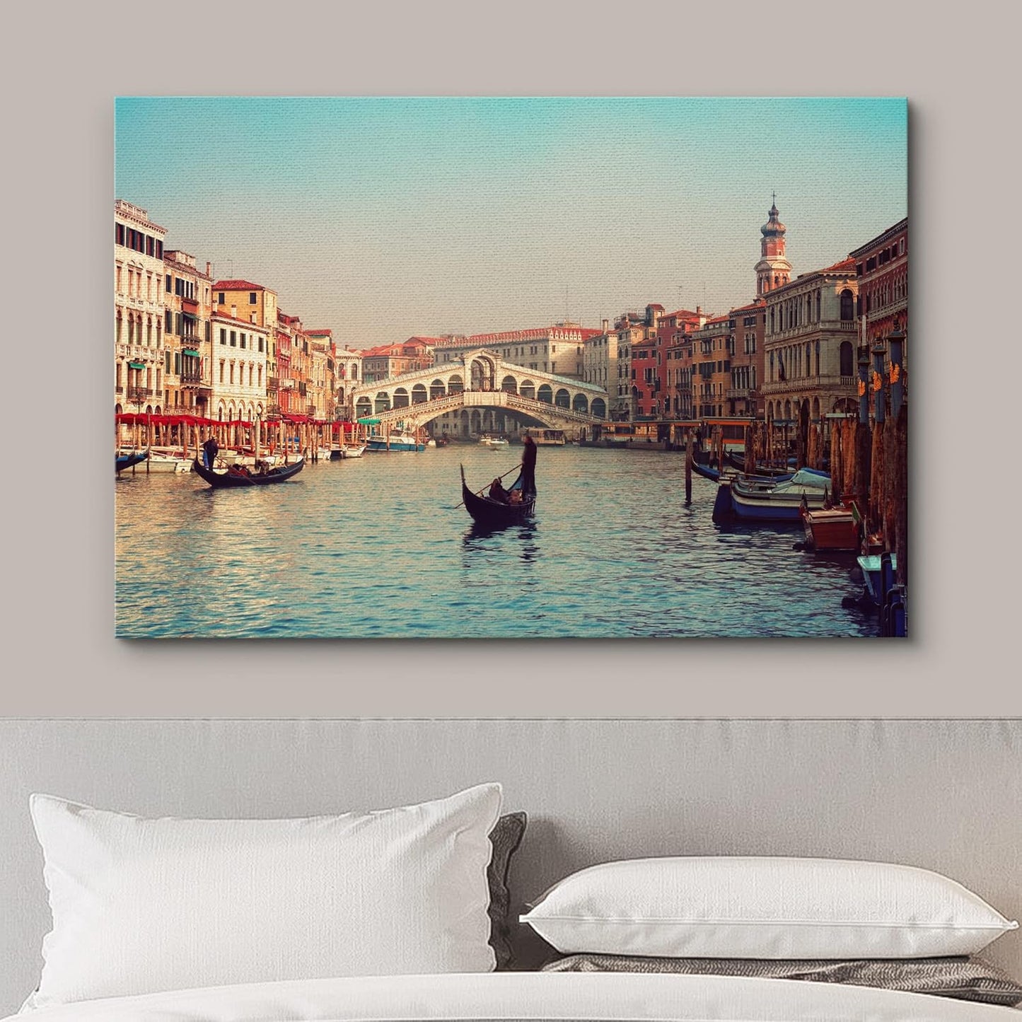 wall26 - Canvas Prints Wall Art - Rialto Bridge and Gondolas in Venice. | Modern Wall Decor/Home Decoration Stretched Gallery Canvas Wrap Giclee Print. Ready to Hang - 16" x 24"