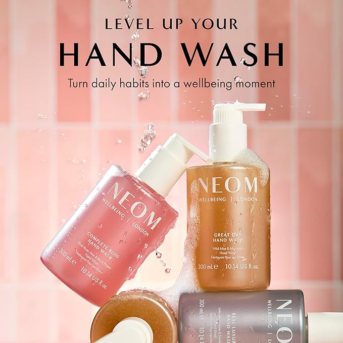 Neom Real Luxury Hand Wash Refill, 600ml I 24 essential oils, including lavender, jasmine and sandalwood I 100% recyclable 600ml refill pouch I Cleanse, Soften and Replenish