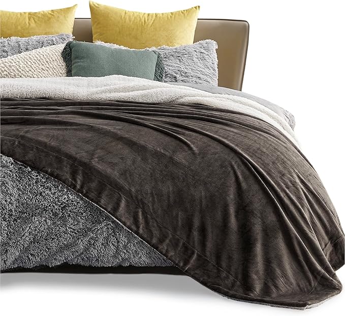 Bedsure GentleSoft Sherpa Fleece Blankets King Size for Bed - Thick and Warm Throw for Women and Men, Soft Fuzzy Plush King Blanket for Winter, Non-Heated, Brown, 108x90 Inches