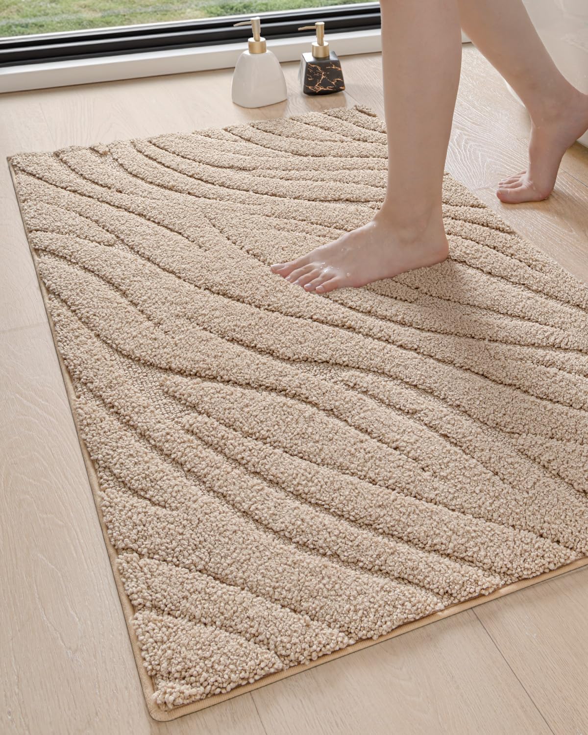 DEXI Bathroom Rugs 24x43, Extra Soft Absorbent Bath Mat, Non Slip Bathmat for Bathroom Floor, Machine Washable Rugs for Shower Floor, Beige