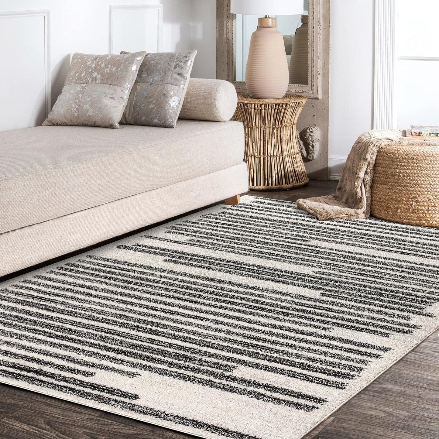 JONATHAN Y Khalil Modern Berber Stripe Cream/Black Indoor Area Rug, 5x8, Contemporary, Bohemian, Easy-Cleaning for Living Room, Bedroom, Kitchen, Pet Friendly, Non-Shedding (MOH207A-5)