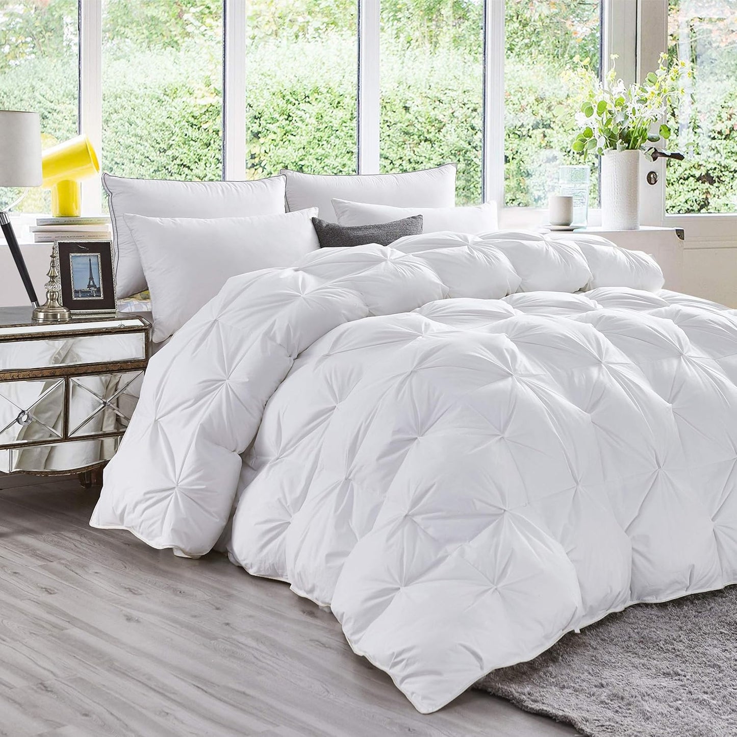 Luxurious All-Season Goose Down Feather Fiber Comforter Twin Size Duvet Insert, Exquisite Pinch Pleat Design, Premium Baffle Box, 100% Egyptian Cotton Cover, 50 oz. Fill Weight, White