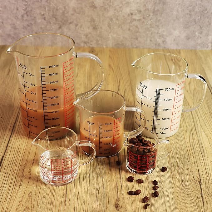 Glass Measuring Cup-[Insulated handle | V-Shaped Spout]-Made of High Borosilicate Glass Measuring Cup for Kitchen or Restaurant, Easy to Read, 1000 ML (32 Oz, 4 Cup)
