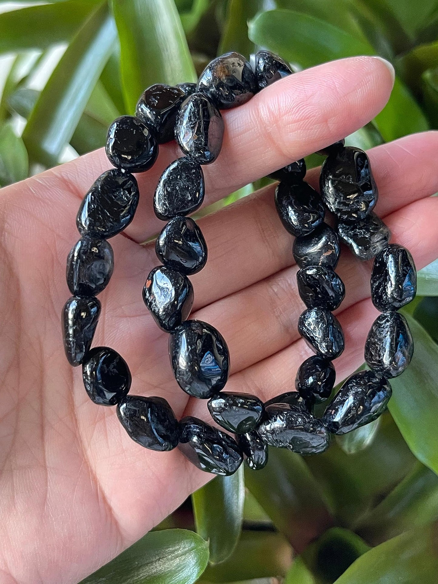 GAF TREASURES Black Tourmaline Crystal Nugget Bracelet, Genuine Black Tourmaline Tumbled Gemstone Bracelet, Healing Crystal Bracelet, Gift for Men & Women (1)