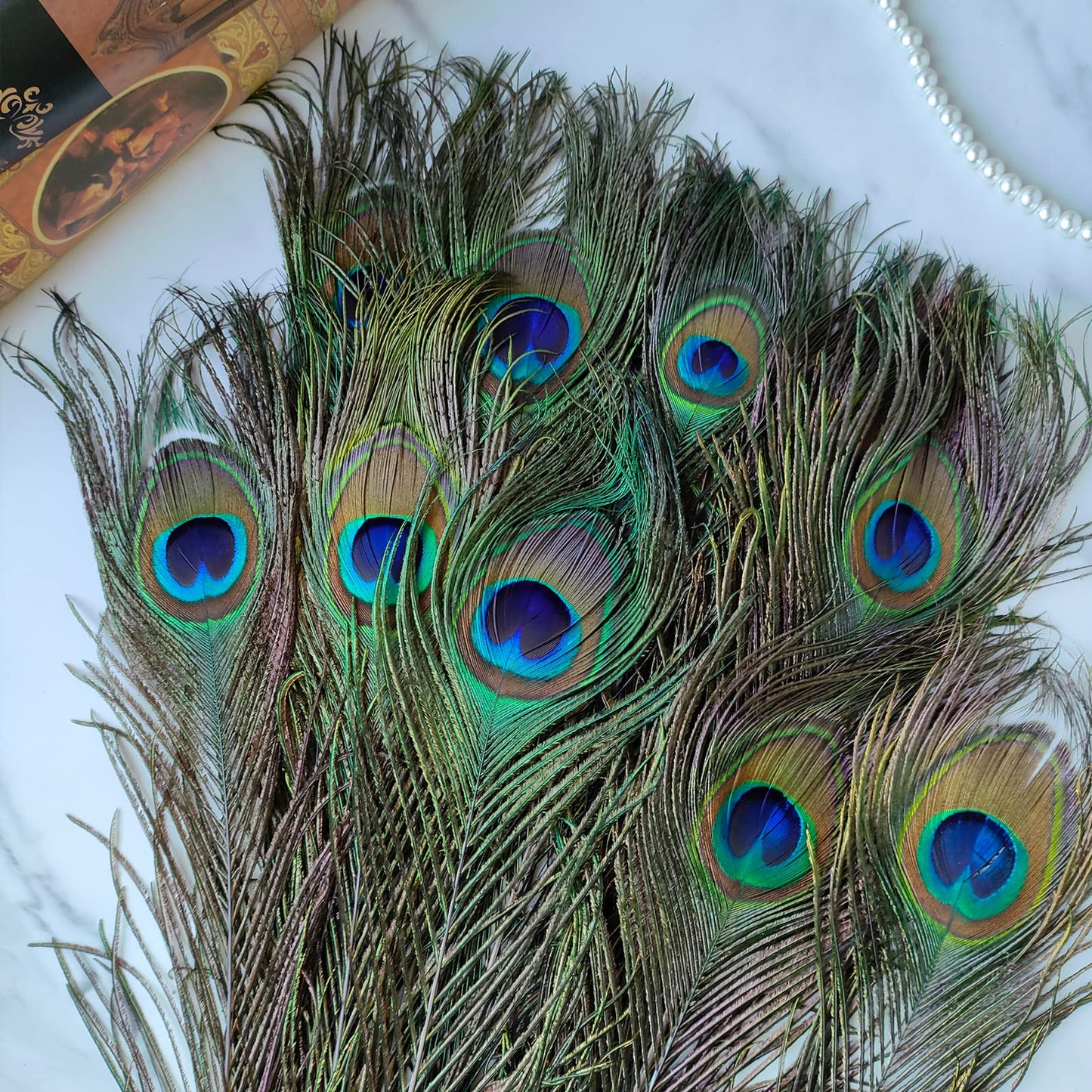 THARAHT 24pcs Peacock Feathers Natural Long in Bulk 30-32 inch(75-80 cm) for Floral Arrangements DIY Craft, Wedding Home Party Holiday Decoration Peacock Feathers