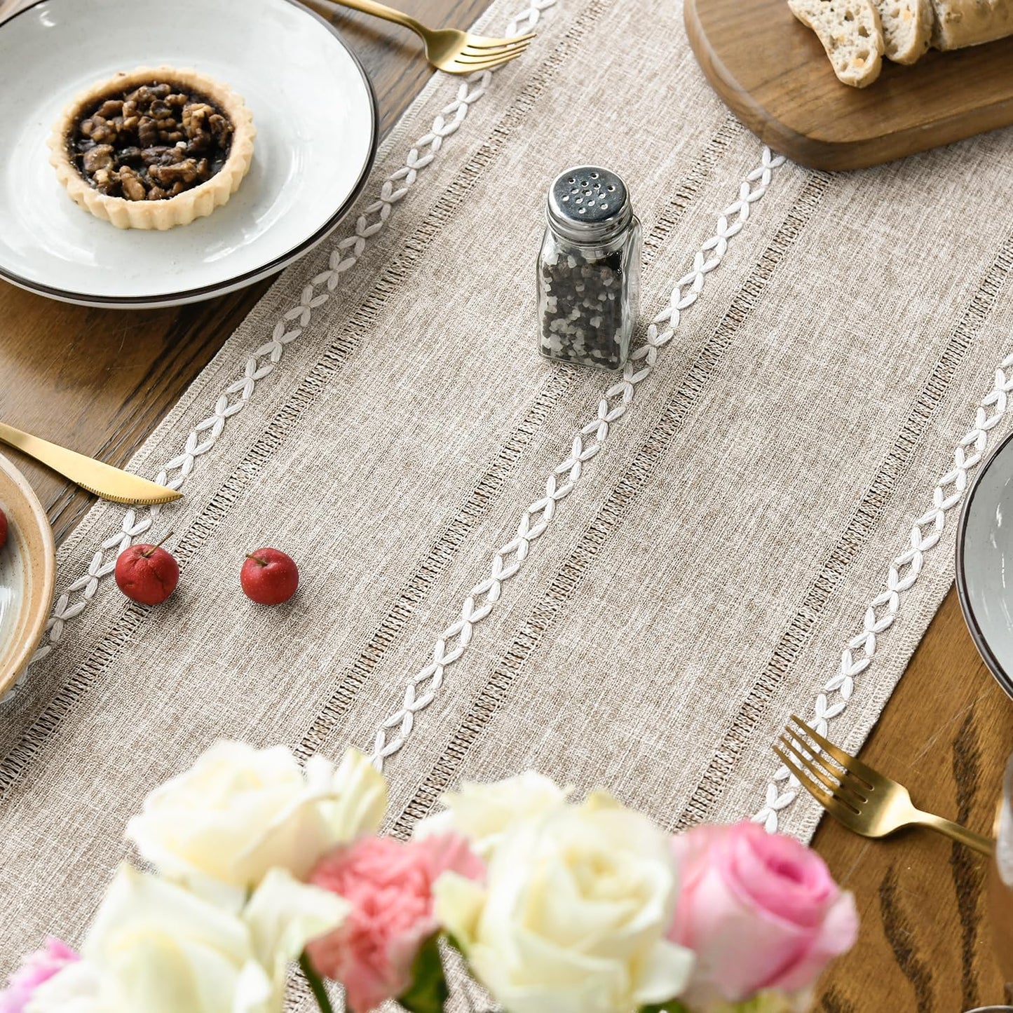Artoid Mode Brown Rustic Cotton Linen Table Runner, Seasonal Embroidered Hollow Kitchen Dining Table Decoration for Home Party Decor 13x60 Inch