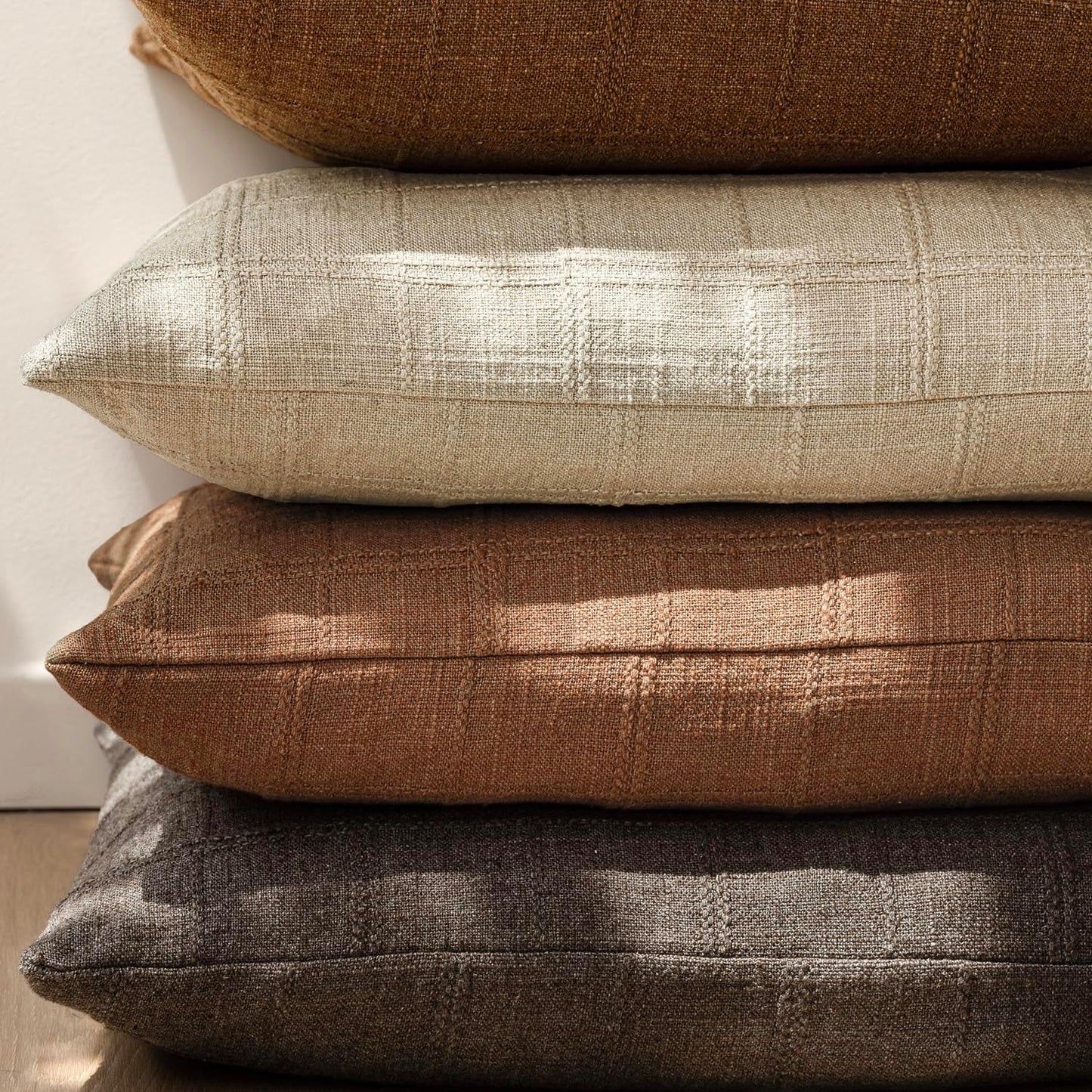 Foindtower Set of 2 Decorative Linen Check Throw Pillow Covers Neutral Farmhouse Lumbar Cushion Covers Modern Boho Home Decor for Sofa Chair Couch Bedroom Living Room Outdoor,12×20 Inch,Autumnal Red