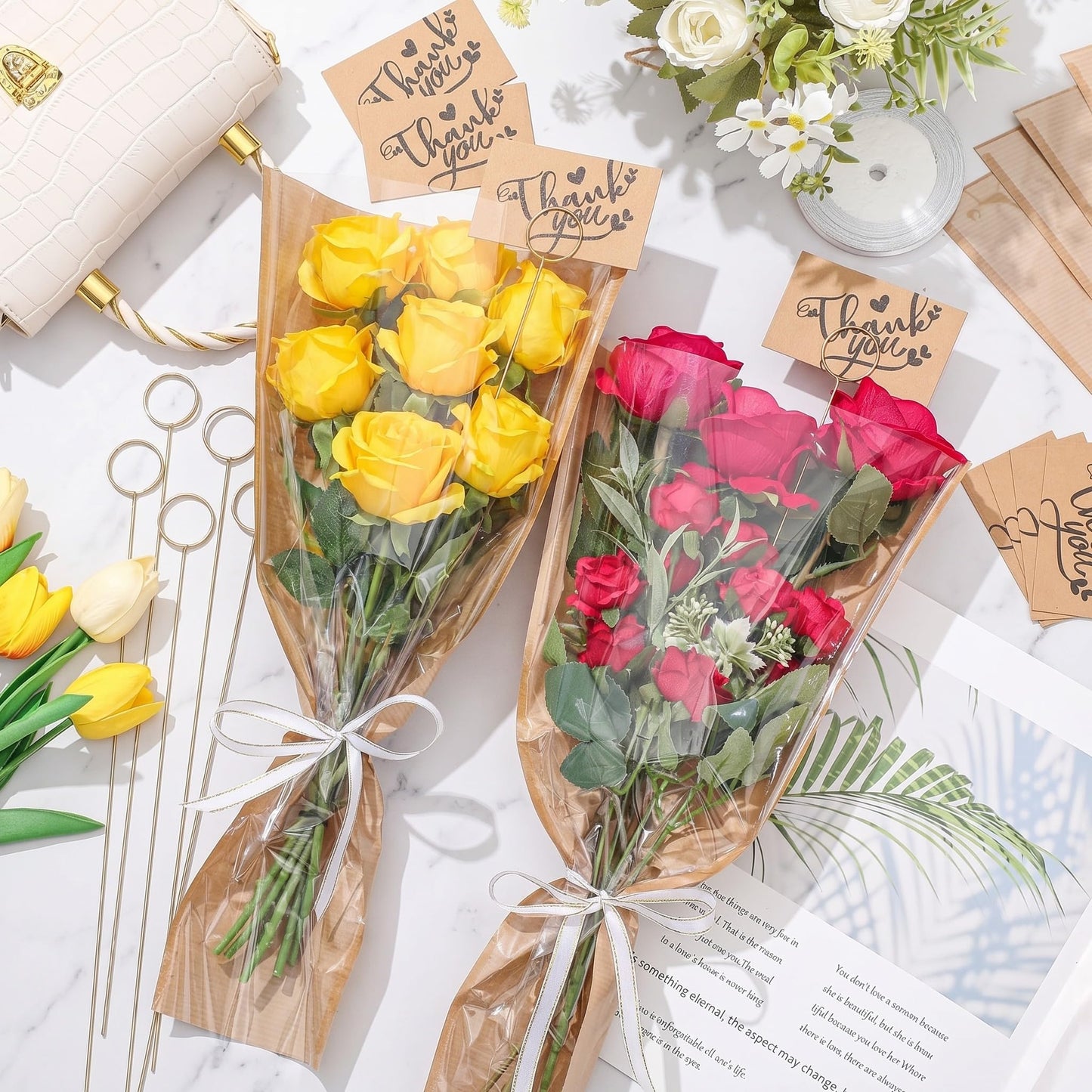 Gilprop 50 Pack 16.5 '' Flower Wrapping Bag Bouquet Kraft Paper Pack Sleeve with Floral Thank Card Holder and Pick Ribbon Flower Bouque Bag for Ot Mouth Thank Teacher, Father's Day, Graduation Gift