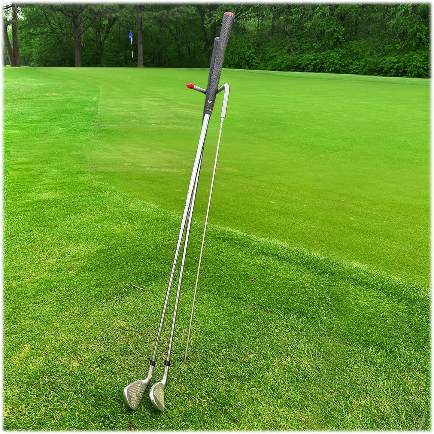 V-Shaped Golf Club Stand Keeps Your Clubs Clean, Dry & Visible, V-Stick Club Stand Made of Highly Durable Stainless Steel - Easy to Carry Golf Club Holder