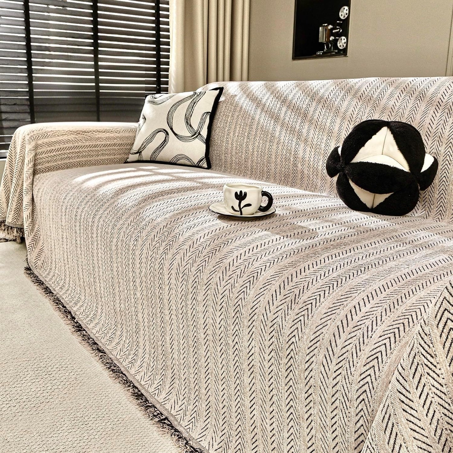 Nobildonna Sofa Cover Washable Soft Thicken Chenille Couch Cover with Tassel,Waterproof Sofa Slipcover for 3-4 Cushion Couch,Sectional Sofa,L-Shaped Furniture Protector Pet-Friendly,Brown 91"x134"