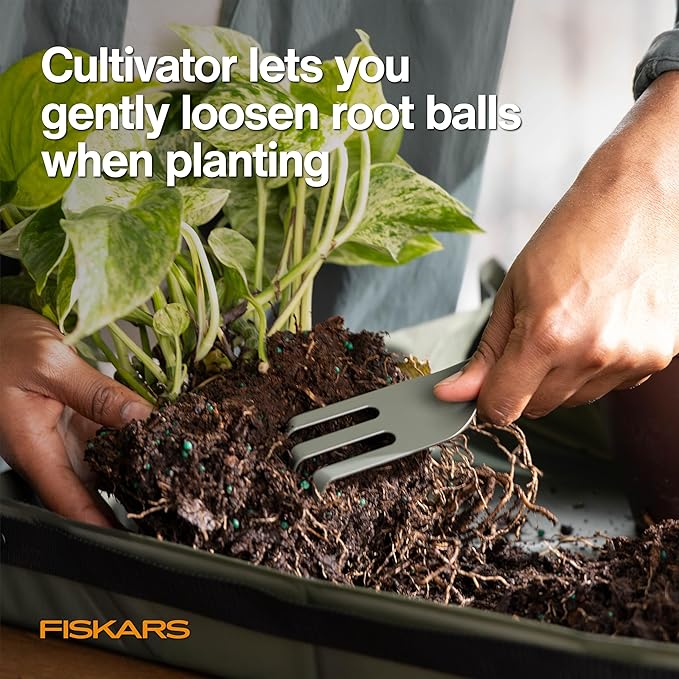 Fiskars 5-Piece Cultivating Tool Set for Indoor Plants – Stainless Steel Scoop, Trowel, Cultivator, Tongs & Brush, Space-Saving Nesting Design for Houseplants, Succulents & Cacti