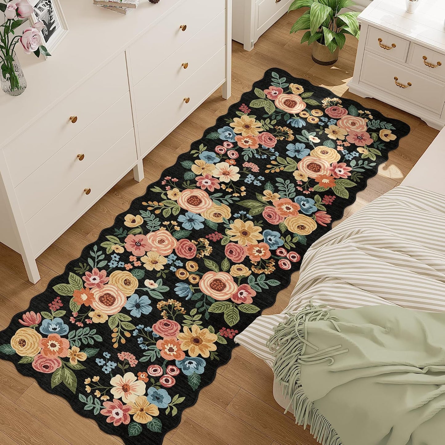 DUKINO 2x6 Runner Rug for Hallway, Washable Kitchen Rug with Non Slip Backing & Non-Shediing, Soft Low Pile Floral Design Runner for Bedroom, Kithchen, Living Room, Laundry, Bathroom, Black