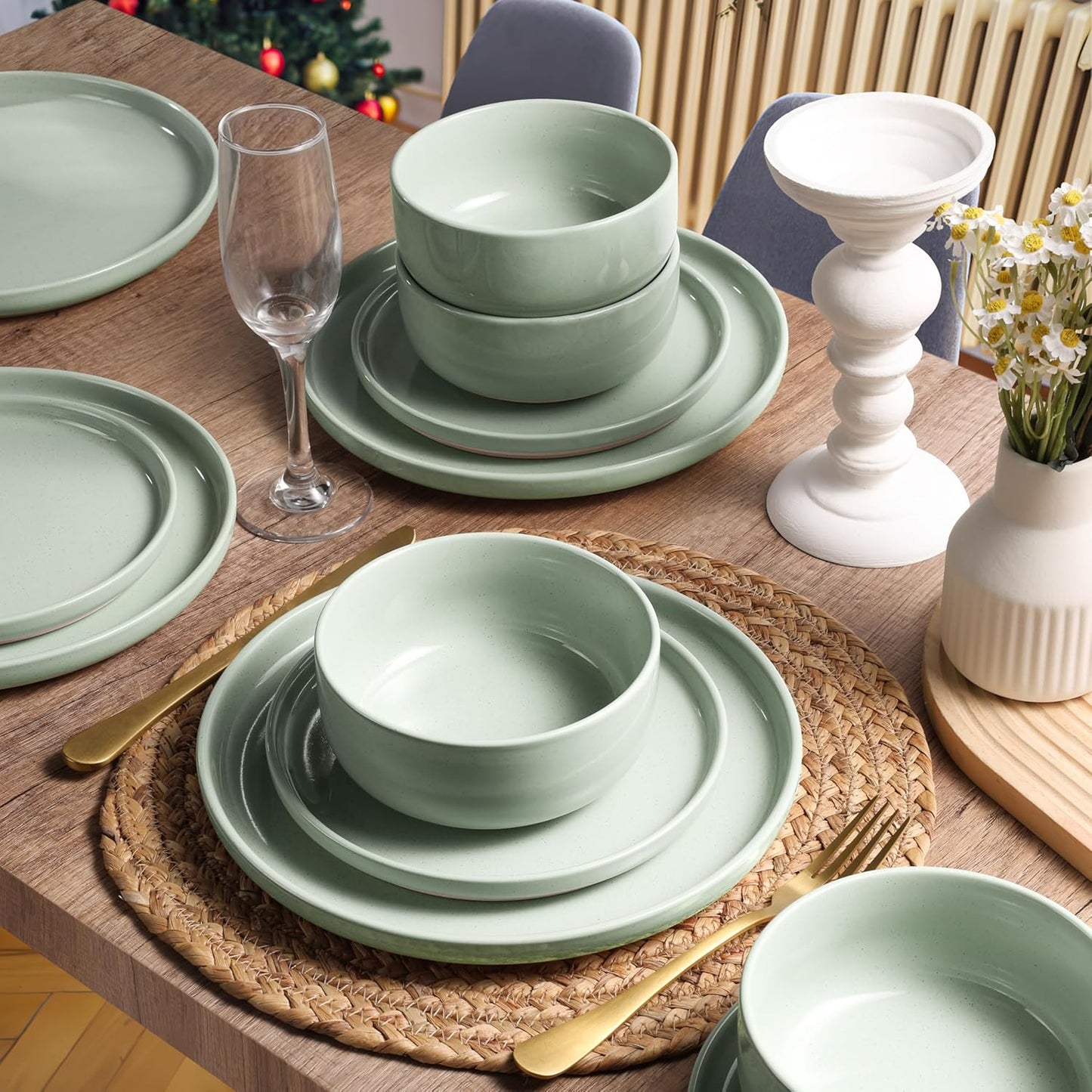 HaWare Stoneware Dinnerware Sets, 18-Piece Plates and Bowls Set for 6, Dishes Set for Home Restaurant, Speckled Asparagus Green