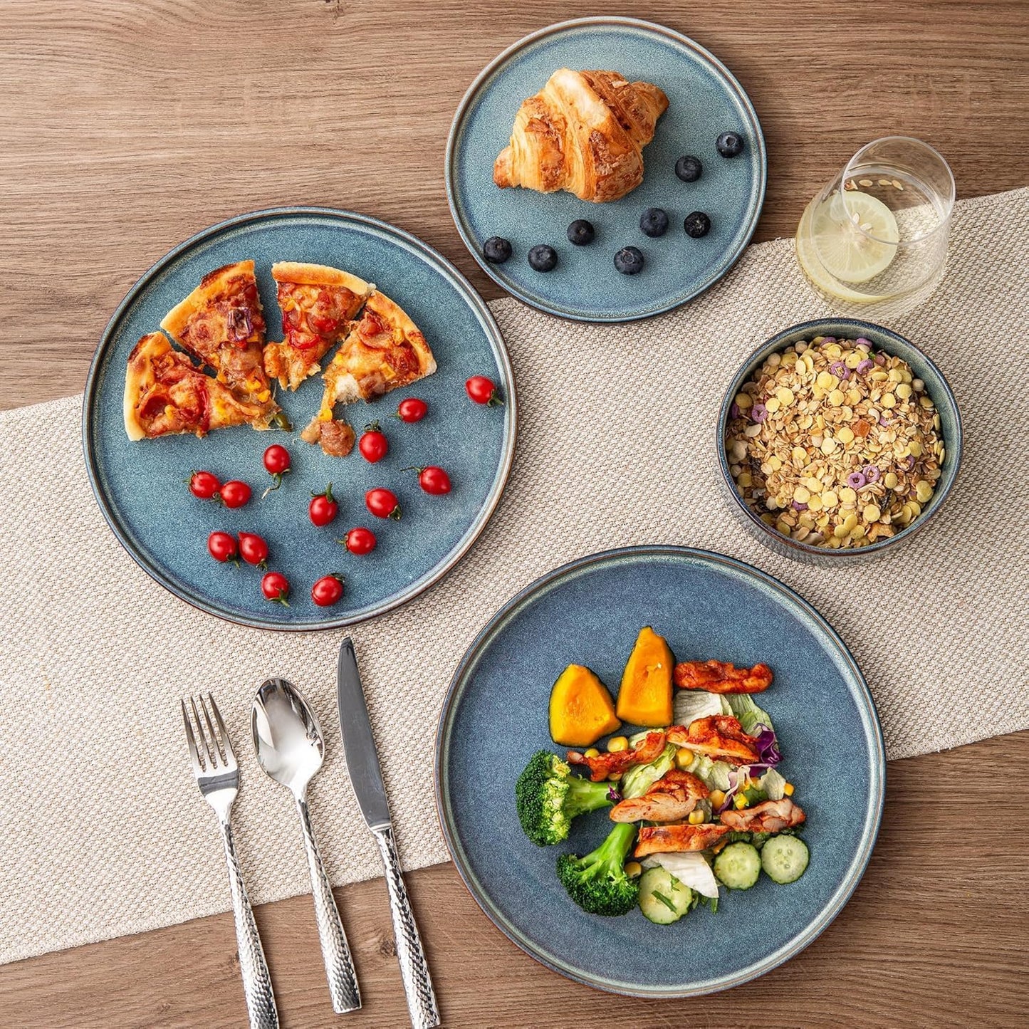 AmorArc Ceramic Dinnerware Sets for 4,Round Reactive Glaze Stoneware Plates and Bowls Set,Highly Scrath Resistant Dishware | Dishwasher & Microwave Safe Dishes Set,Service for 4 (12pc)