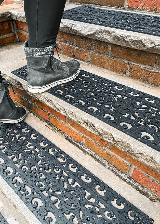 Set of 4 Rubber Stair Tread Mats 30 x 10 Inch Anti-Slip Outdoor Rug, Black – Lace Pattern