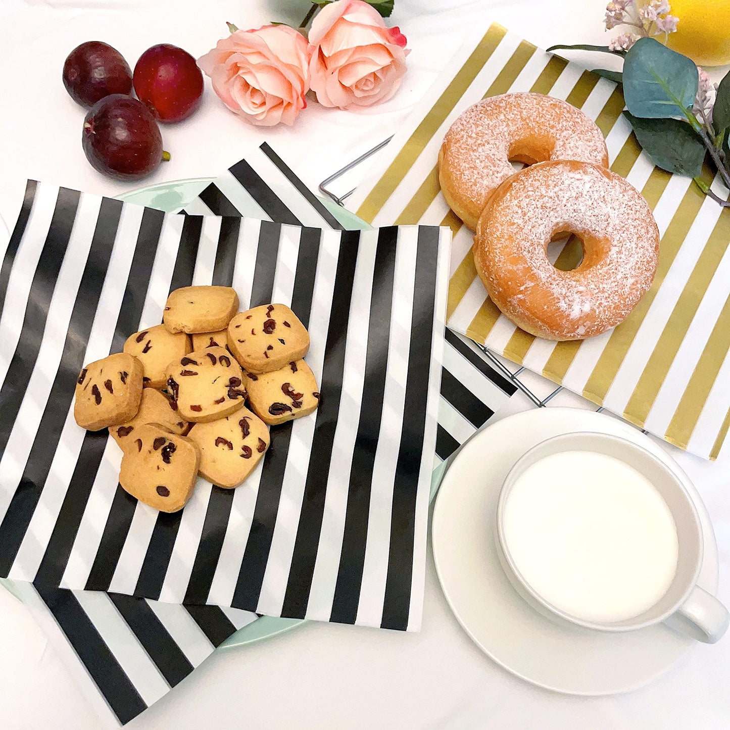 Suiwen 150 Gold and White, Black and White Striped Wax Paper, Food Picnic Paper, Greaseproof Paper,Waterproof Dry Hamburger Paper Liners Wrapping Tissue for Plastic Food Basket(Gold/Black/White)