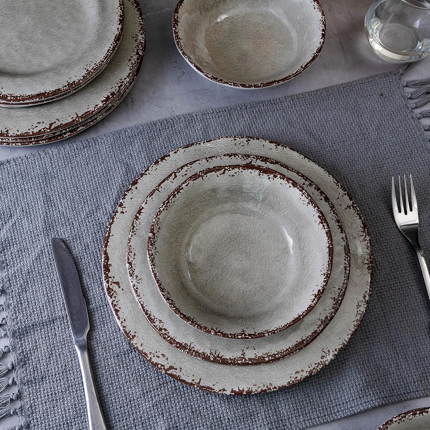 LEHAHA 9 inch Gray Melamine Plate 6 Piece Set, Farmhouse Salad/Dessert Plates, Break and Stain-resistant Dishes Set Great for Dining Party, Ideal for Salad, Dessert and Cakes