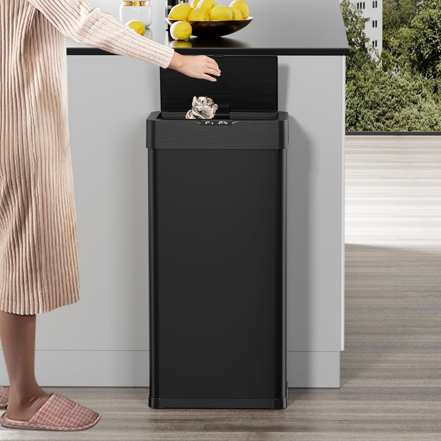 16 Gallon Motion Sensor Trash Can,Touchless Automatic Garbage Can,Brushed Stainless Steel Smart Bin,With Bag Holder,Soft Close Lid,For Kitchen,Office,Rv,Bedroom,Living Room (Black, 60L)